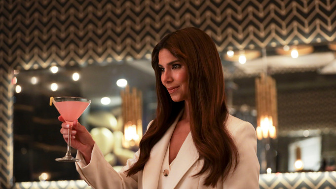 FANTASY ISLAND: Roselyn Sánchez in the series premiere of FANTASY ISLAND airing Tuesday, Aug. 10 (9:00-10:00PM ET/PT) on FOX. © 2021 FOX MEDIA LLC. CR: Laura Magruder/FOX.