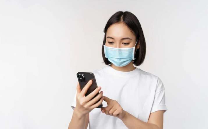 iphone-with-facemask-on-freepik-1647324534