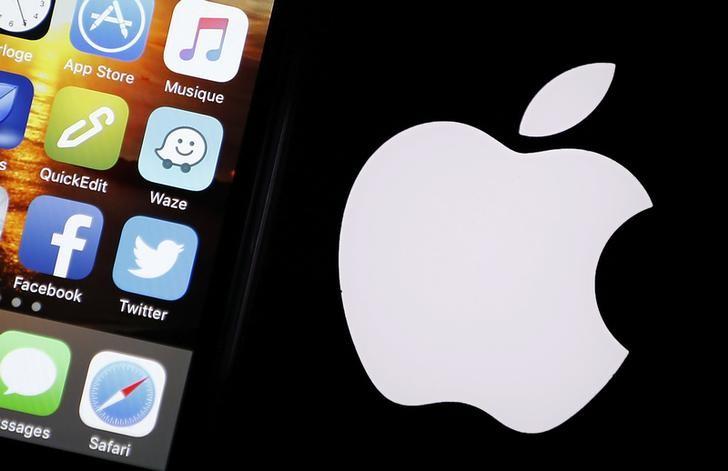 Apple121614424134-0